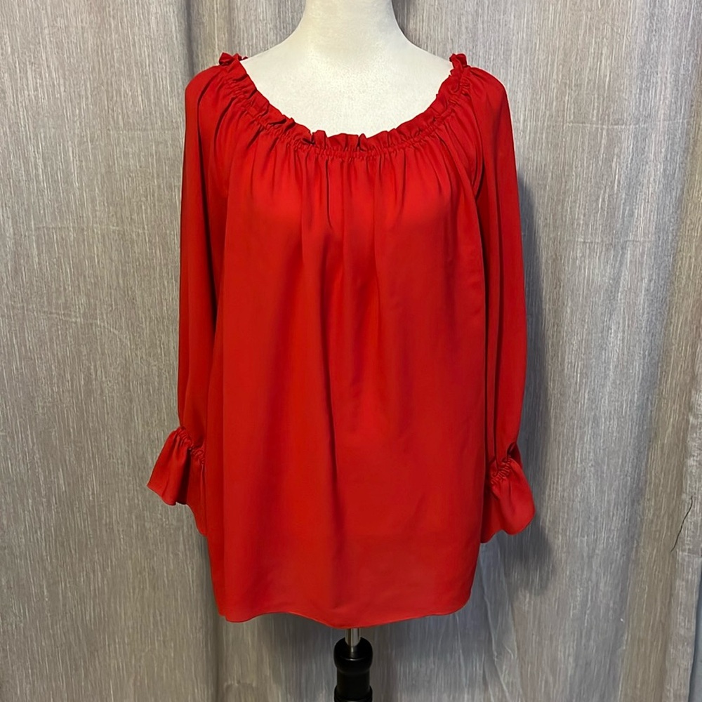 Perfect top for the holiday party
